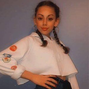 Meet your Posher, Juliette